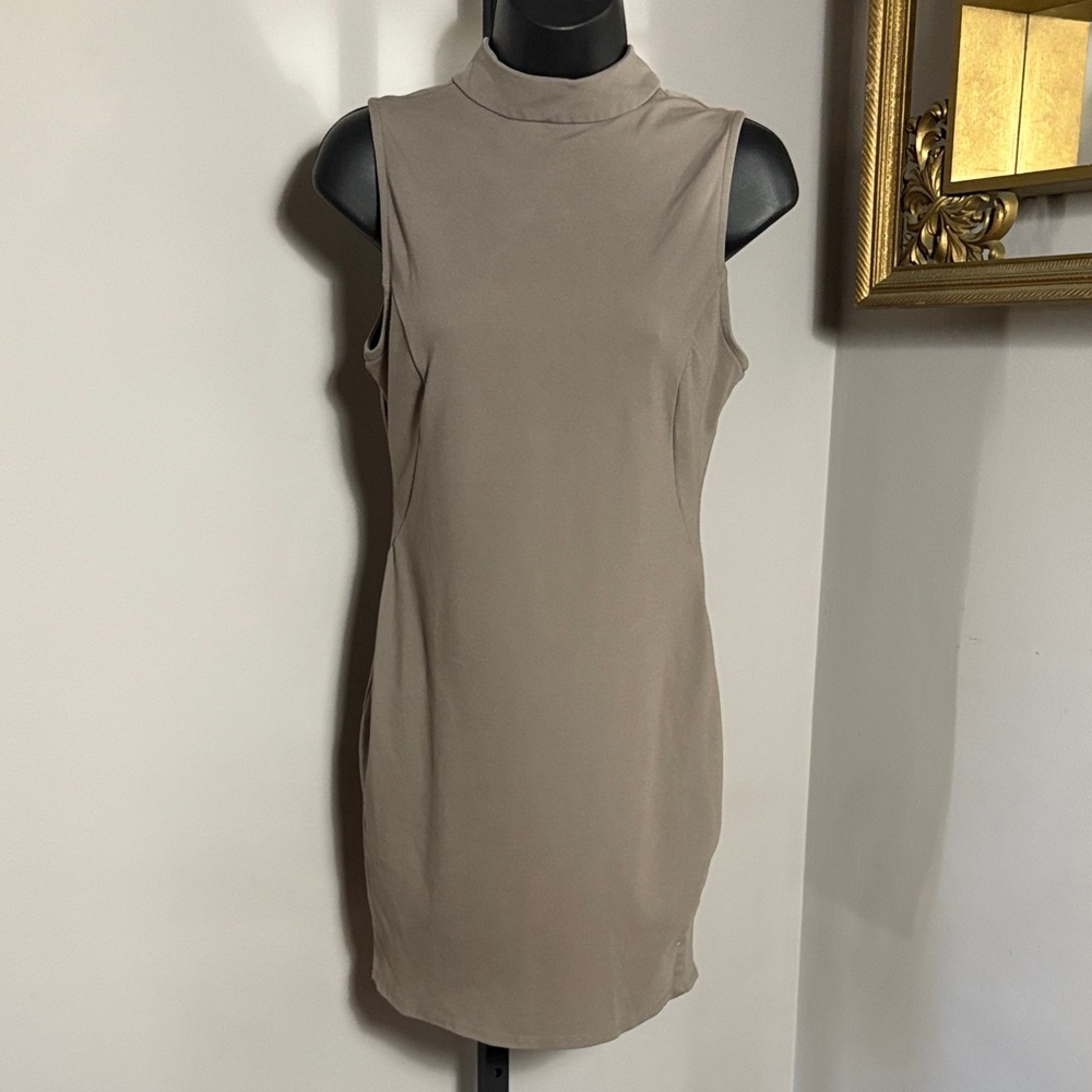 Fore Medium Bodycon Sleeveless Dress